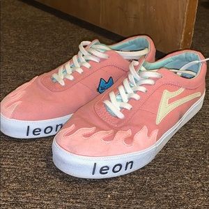 Sheffield Leon Karssen Lakai’s